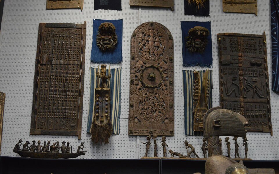 Discover African Art Sample